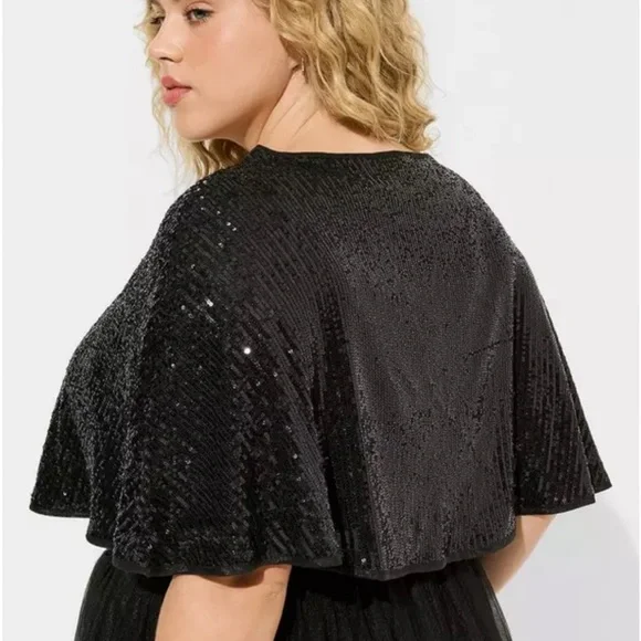 New Torrid Elegant Black Sequin Sweater Bolero - Picture 2 of 3